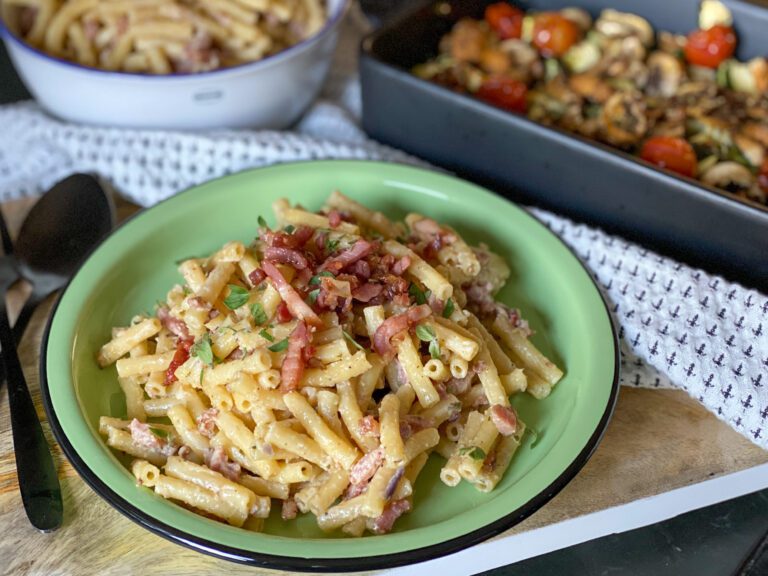 Pasta met Boursin en spekjes: super simpel recept pasta Boursin met spekjes simpele en snelle avondmaaltijd