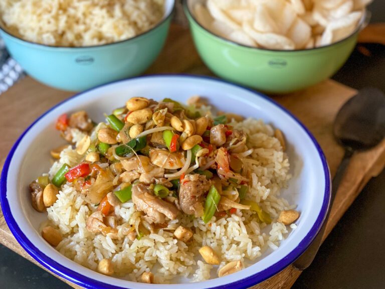 Rijst koken: hoe maak je lekkere luchtige rijst Chinese wok met kip