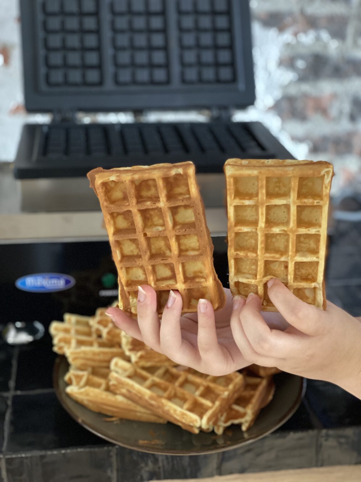 Zelf Wafels Maken In Een Wafelijzer Basisrecepten Familie Over De Kook