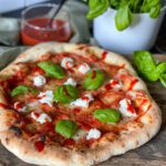 pittige pizza caprese