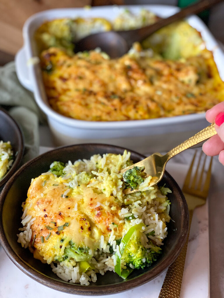 romige rijst ovenschotel met broccoli en bechamelsaus 