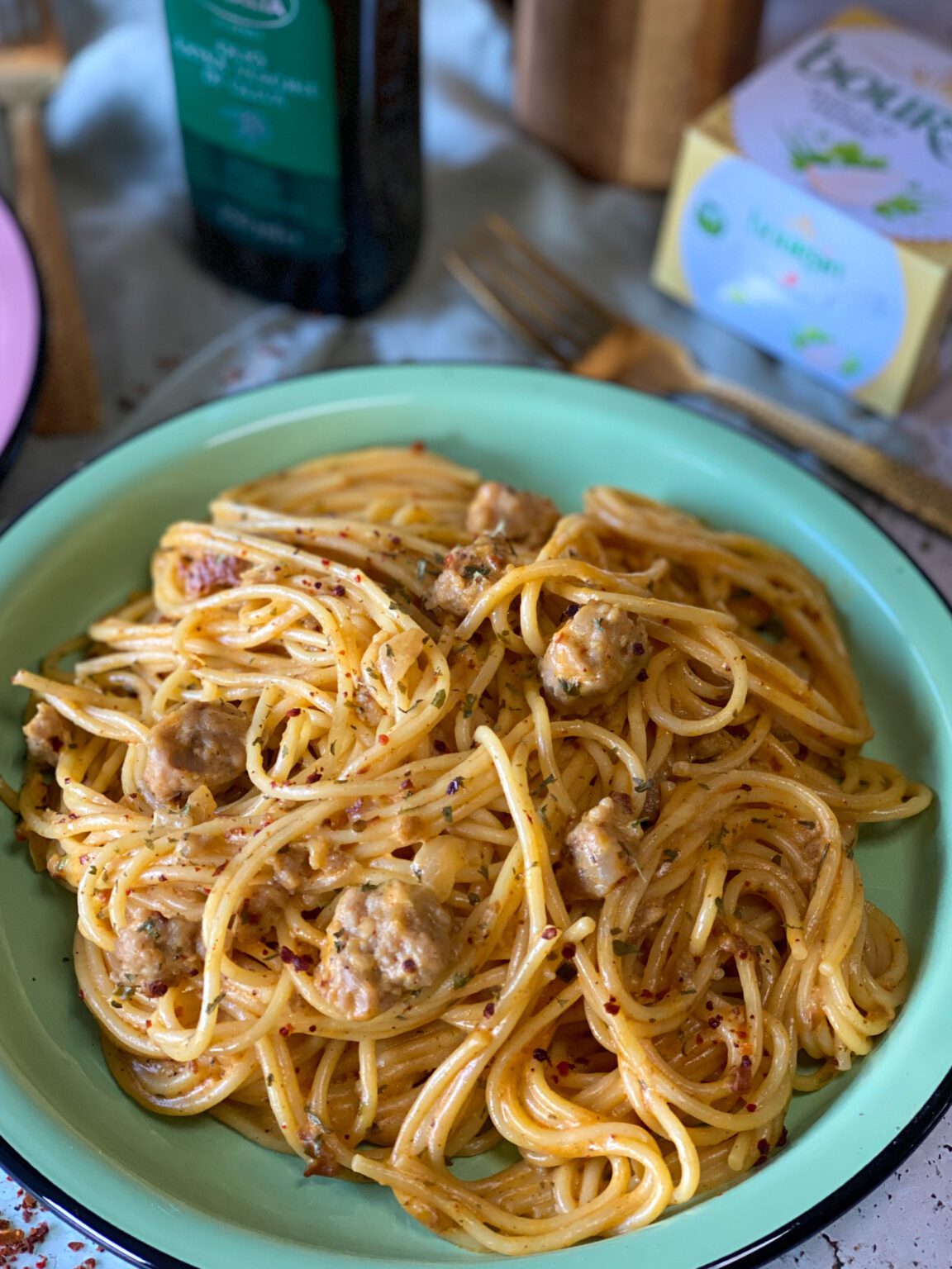 Spaghetti Met Boursin En Worst Familie Over De Kook