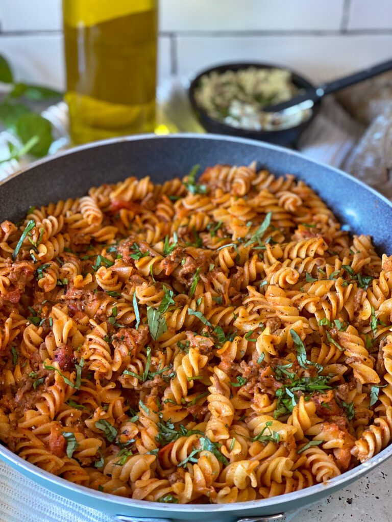 pasta met tomatensaus en gehakt 