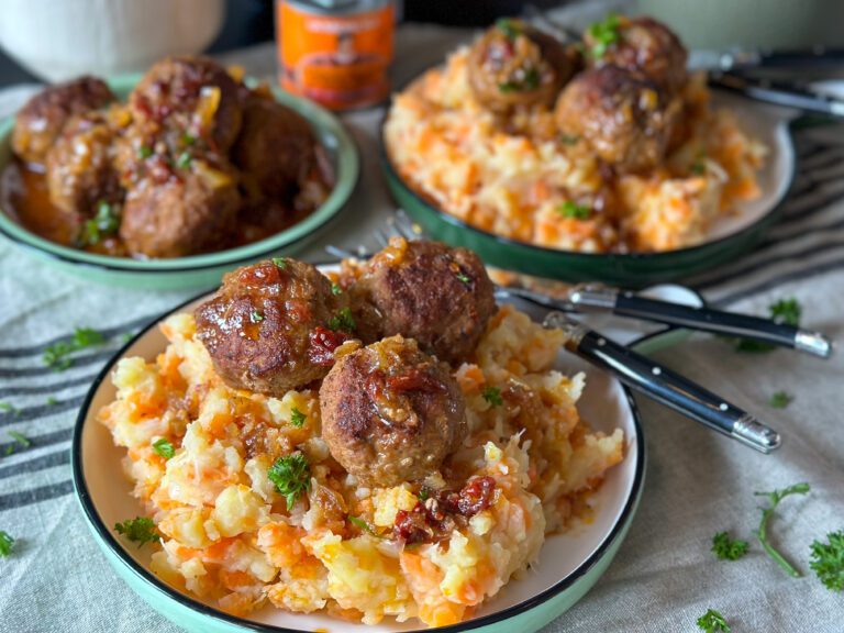 Hutspot met gehaktballetjes in chipotle saus hutspot met gehaktballetjes in chipotle saus
