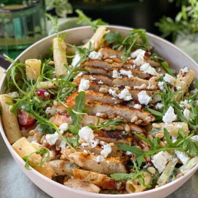 Familie over de Kook weekmenu 3-2023 pastasalade met honing mosterddressing