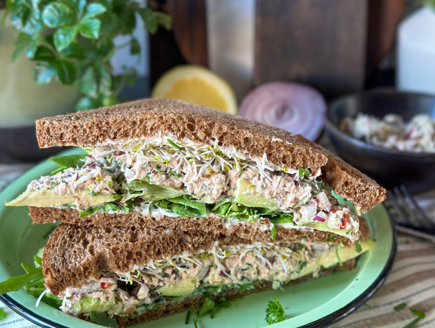 Sandwich met citroen tonijnsalade