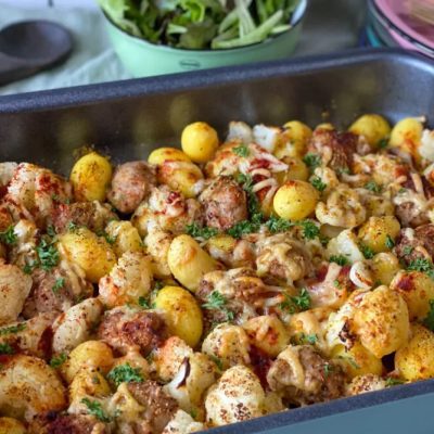 Recepten met seizoensgroenten maand mei krieltjes ovenschotel met bloemkool en verse worst