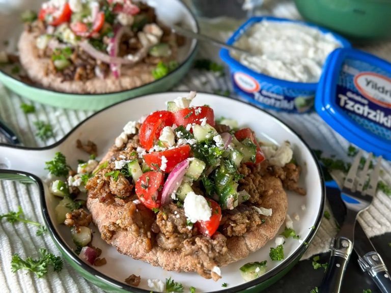 Familie over de Kook weekmenu 33-2023 pita met Grieks gehakt