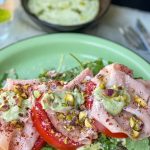 broodje mortadella met pesto mayonaise
