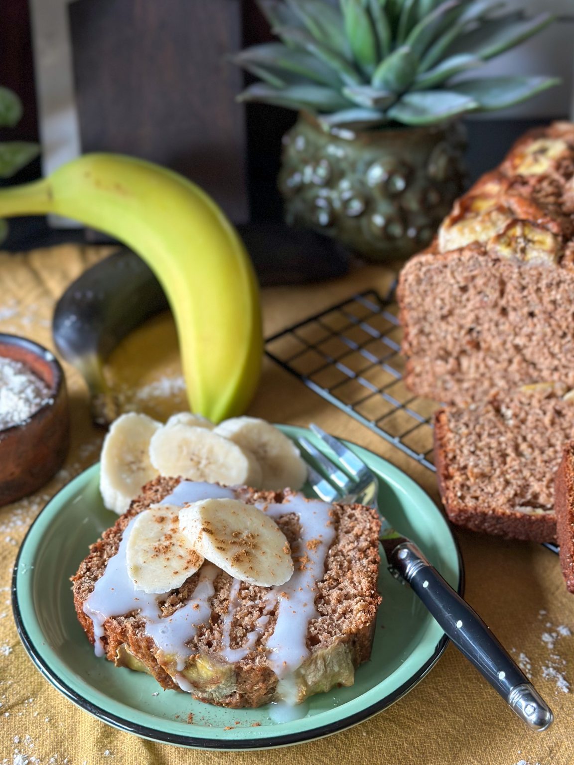 Volkoren Bananenbrood Met Kaneel Familie Over De Kook