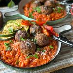 orzo in tomatensaus met gehaktballetjes