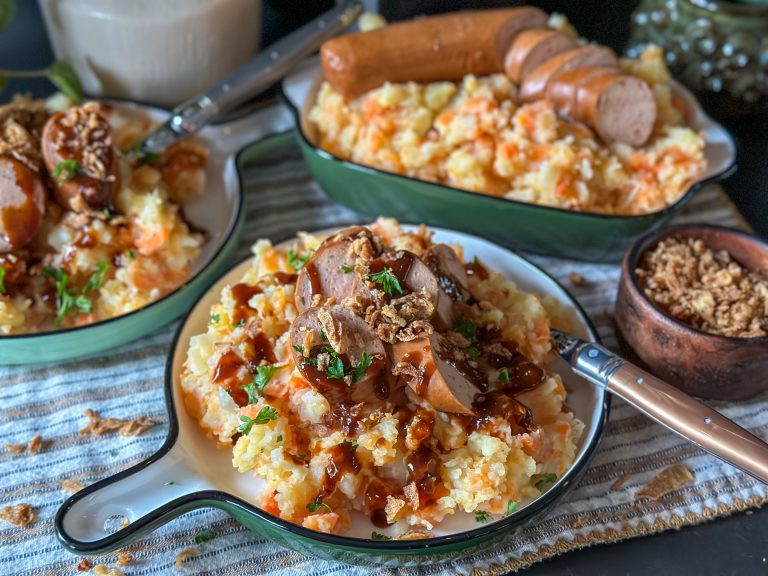 Hutspot recept maken: de lekkerste variaties en tips hutspot met rookworst en ketjapsaus