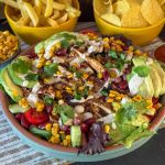 Mexicaanse salade met chipotle kip