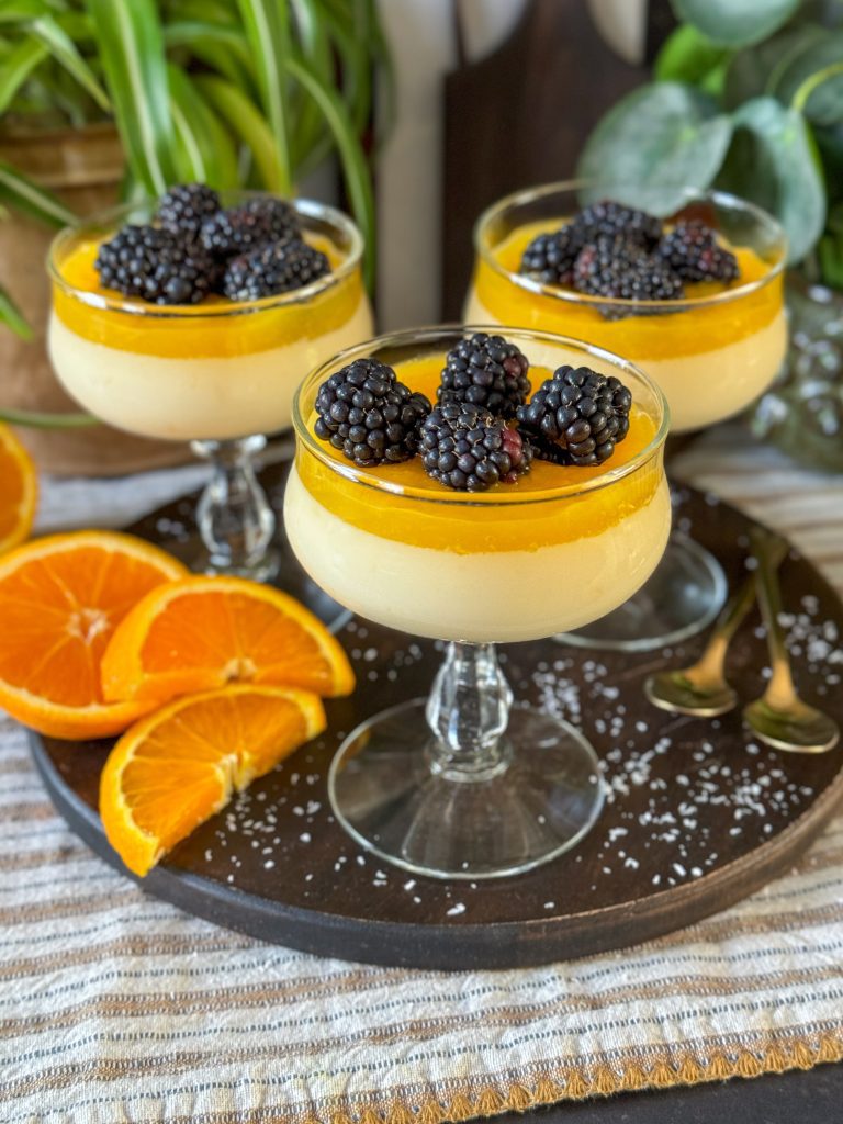 panna cotta met sinaasappelsaus 