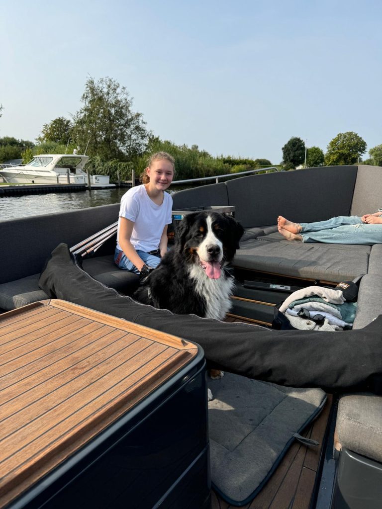 Thuis bij familie over de kook: Augustus