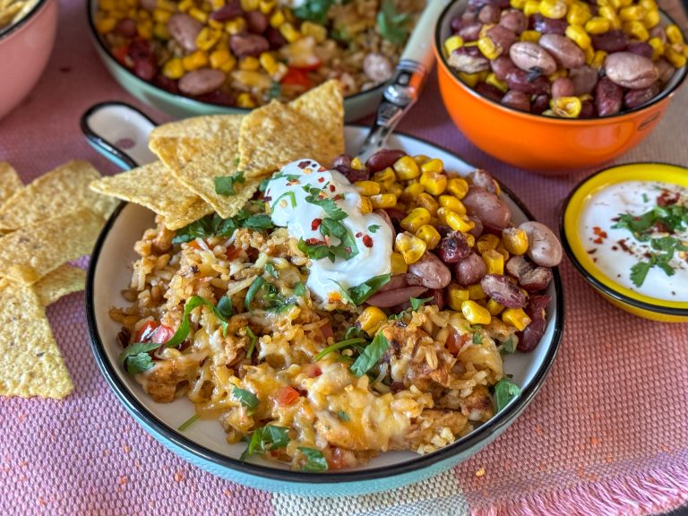 Tex Mex rijst met kip eenpansgerecht Tex Mex rijst met kip eenpansgerecht