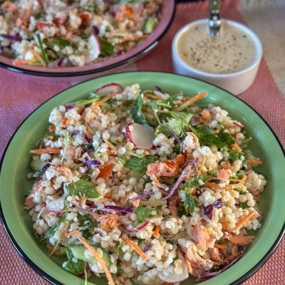 Parelcouscous salade met zalm