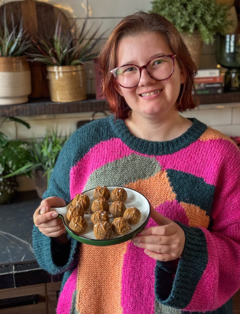 speculaas dadelballetjes met kruidnoten en Biscoff