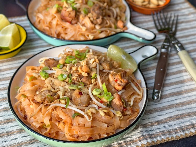 Pad Thai met kip maken Pad Thai maken met kip een super lekkere, gezonde en makkelijke avondmaaltijd