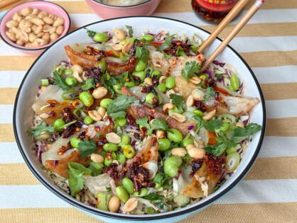 Gyoza salade: frisse Aziatische salade met pittige dressing